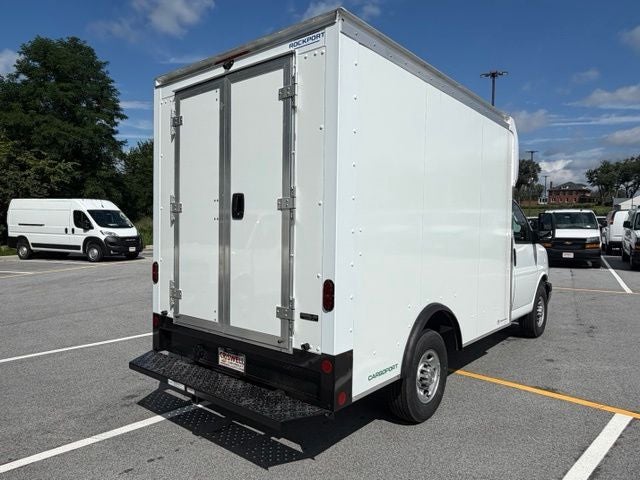 2026 Chevrolet Express 3500 Work Van Cutaway