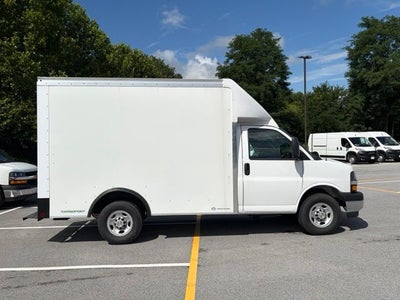 2026 Chevrolet Express 3500 Work Van Cutaway