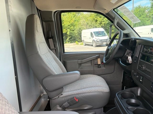 2026 Chevrolet Express 3500 Work Van Cutaway