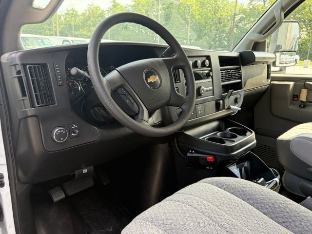 2026 Chevrolet Express 3500 Work Van Cutaway