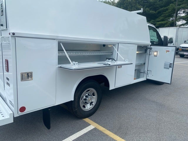 2025 Chevrolet Express 3500 Cutaway Cutaway