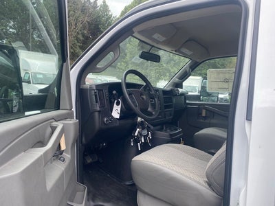 2025 Chevrolet Express 3500 Cutaway Cutaway