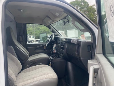 2025 Chevrolet Express 3500 Cutaway Cutaway