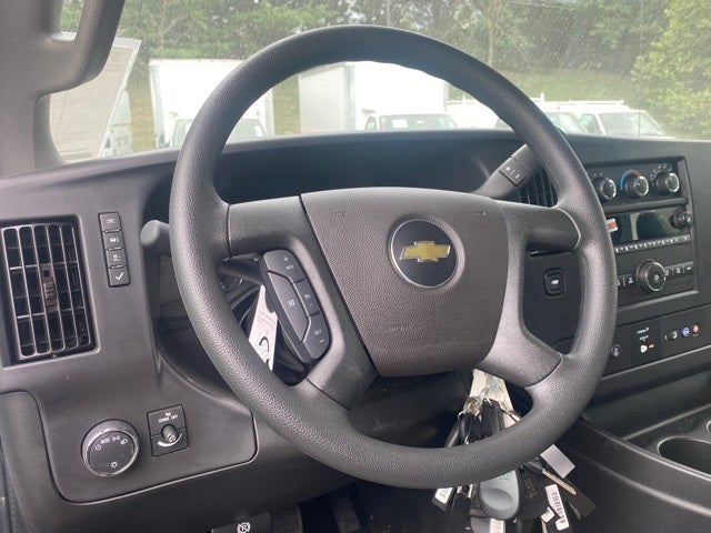 2025 Chevrolet Express 3500 Cutaway Cutaway