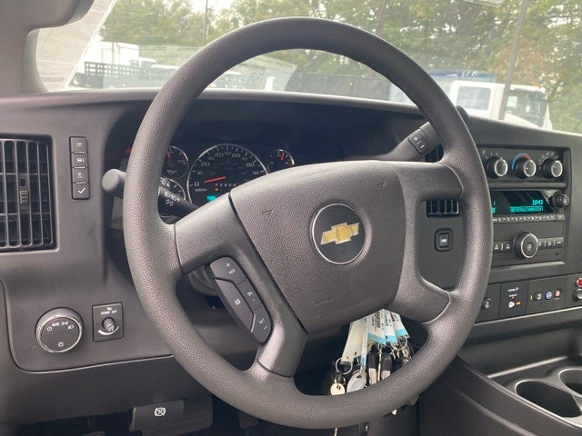 2025 Chevrolet Express 3500 Cutaway Cutaway