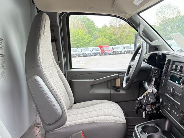 2026 Chevrolet Express 3500 Work Van Cutaway