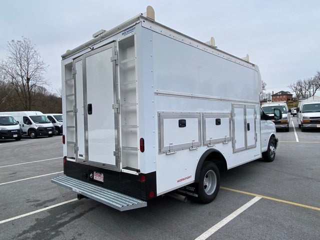 2025 Chevrolet Express 3500 Cutaway Cutaway