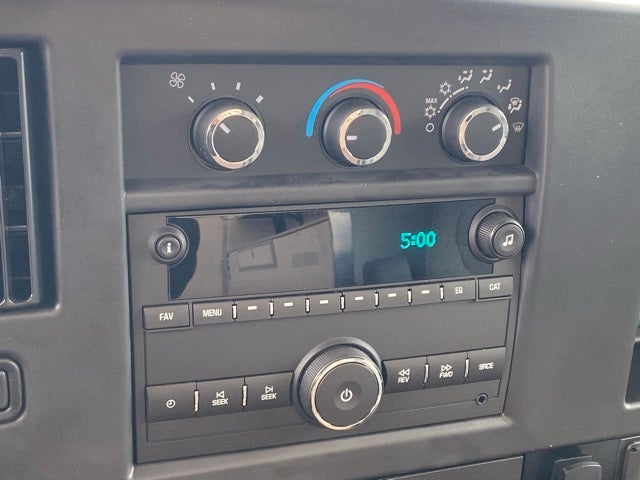 2025 Chevrolet Express 3500 Cutaway Cutaway