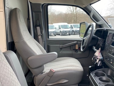 2025 Chevrolet Express 3500 Cutaway Cutaway