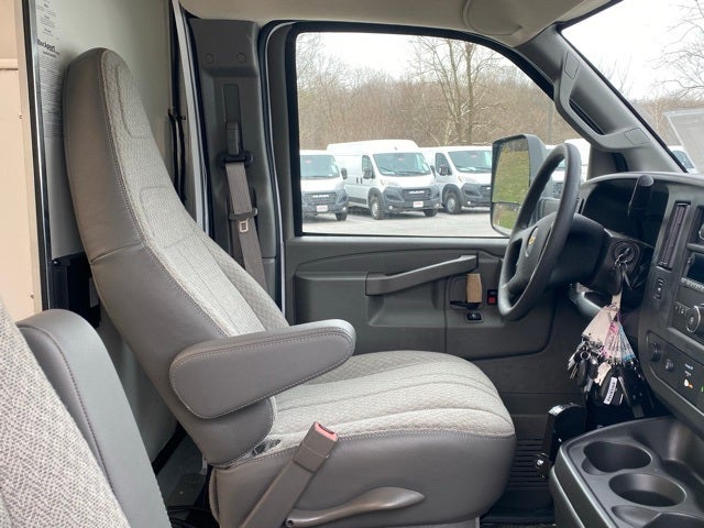 2025 Chevrolet Express 3500 Cutaway Cutaway