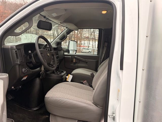 2026 Chevrolet Express Cutaway 4500 Series