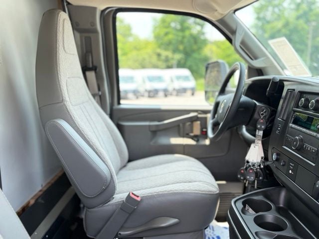 2026 Chevrolet Express Cutaway 4500 Series