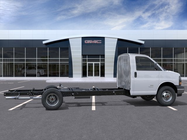2026 GMC Savana Cutaway 4500 4500 Van