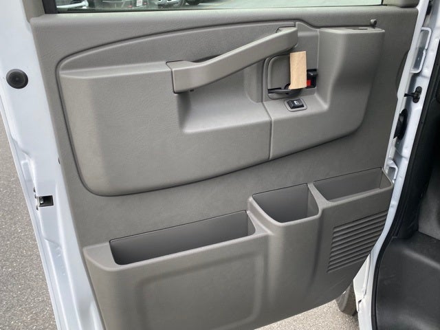 2025 Chevrolet Express 2500 Work Van Cargo