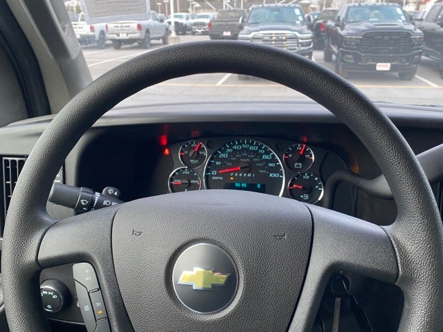 2025 Chevrolet Express 2500 Work Van Cargo