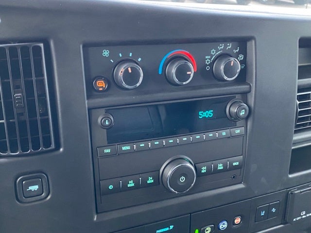 2025 Chevrolet Express 2500 Work Van Cargo