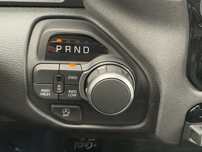 2027 RAM Ram 1500 RAM 1500 TRADESMAN QUAD CAB 4X4 6'4' BOX