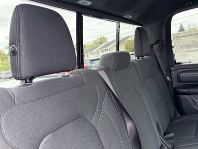 2027 RAM Ram 1500 RAM 1500 TRADESMAN QUAD CAB 4X4 6'4' BOX