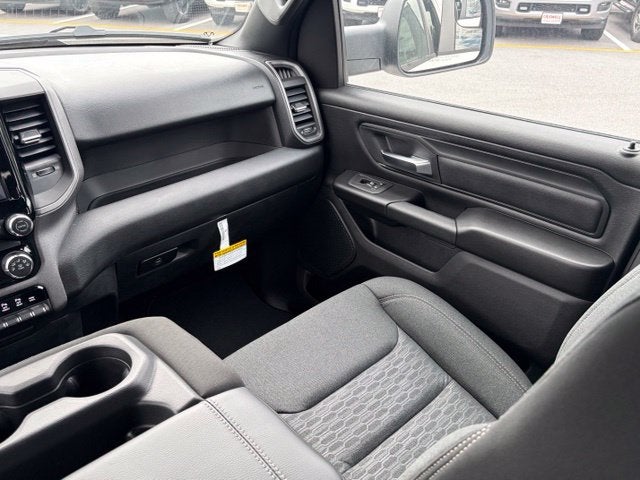 2027 RAM Ram 1500 RAM 1500 TRADESMAN QUAD CAB 4X4 6'4' BOX