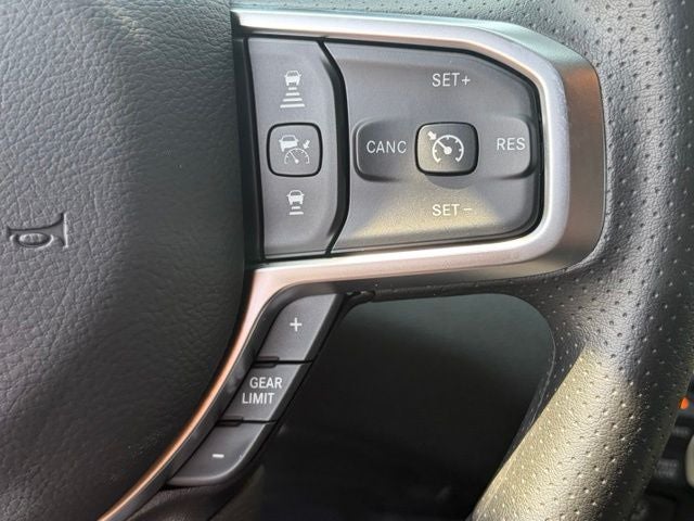 2026 RAM Ram 1500 RAM 1500 TRADESMAN QUAD CAB 4X4 6'4' BOX