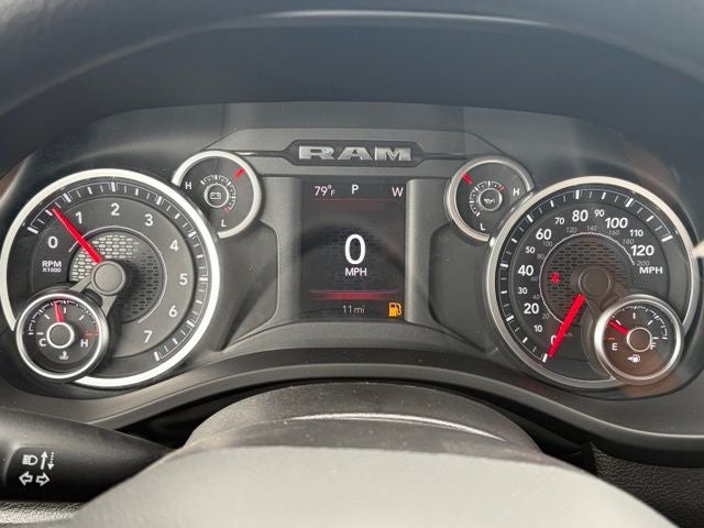 2026 RAM 1500 RAM 1500 TRADESMAN QUAD CAB 4X2 6'4' BOX