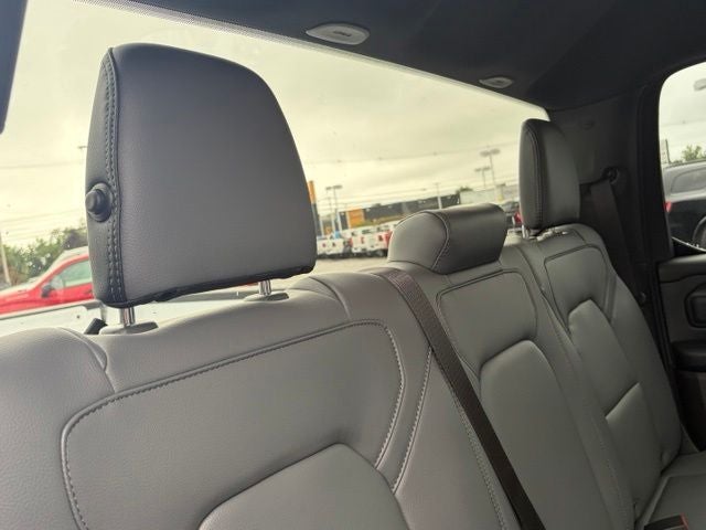2026 RAM 1500 RAM 1500 TRADESMAN QUAD CAB 4X2 6'4' BOX