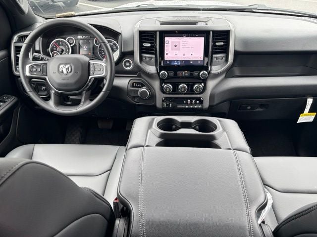 2026 RAM 1500 RAM 1500 TRADESMAN QUAD CAB 4X2 6'4' BOX