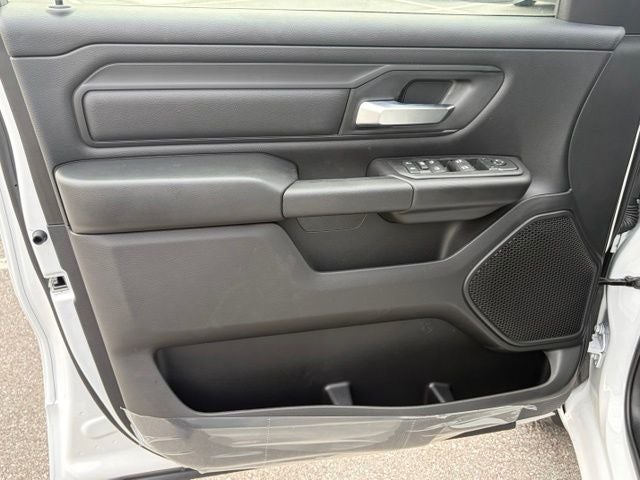 2026 RAM 1500 RAM 1500 TRADESMAN QUAD CAB 4X2 6'4' BOX