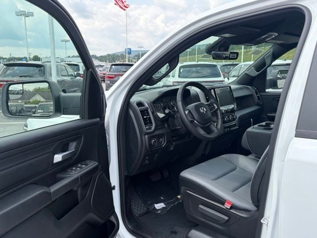 2026 RAM 1500 RAM 1500 TRADESMAN QUAD CAB 4X2 6'4' BOX