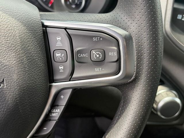 2026 RAM 1500 RAM 1500 TRADESMAN QUAD CAB 4X2 6'4' BOX
