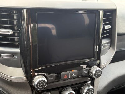 2026 RAM 1500 RAM 1500 TRADESMAN QUAD CAB 4X2 6'4' BOX
