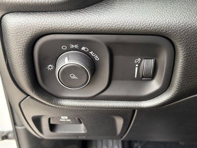 2026 RAM 1500 RAM 1500 TRADESMAN QUAD CAB 4X2 6'4' BOX