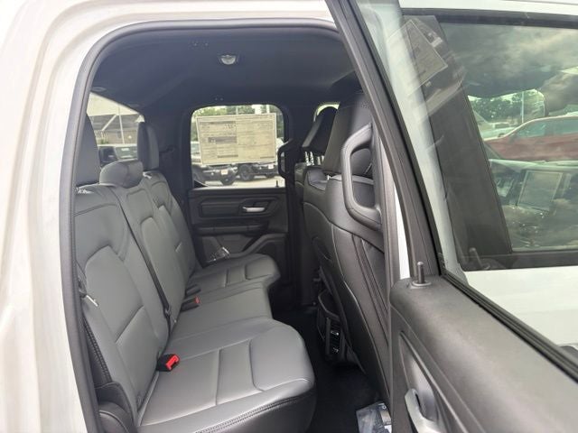 2026 RAM 1500 RAM 1500 TRADESMAN QUAD CAB 4X2 6'4' BOX