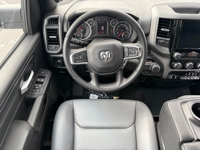 2026 RAM 1500 RAM 1500 TRADESMAN QUAD CAB 4X2 6'4' BOX