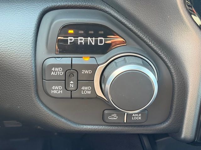 2027 RAM Ram 1500 RAM 1500 BIG HORN CREW CAB 4X4 5'7' BOX