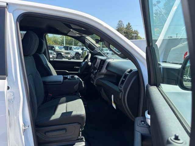 2026 RAM Ram 1500 RAM 1500 TRADESMAN CREW CAB 4X4 5'7' BOX