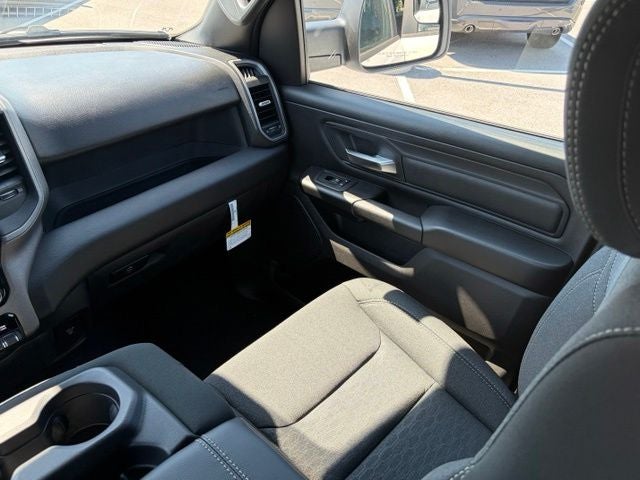 2026 RAM Ram 1500 RAM 1500 TRADESMAN CREW CAB 4X4 5'7' BOX