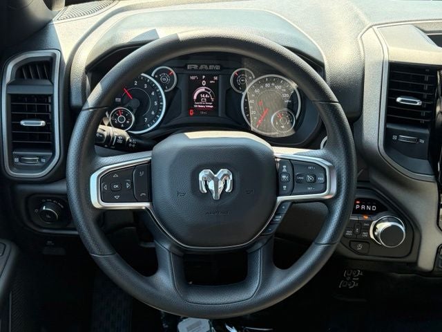2026 RAM Ram 1500 RAM 1500 TRADESMAN CREW CAB 4X4 5'7' BOX