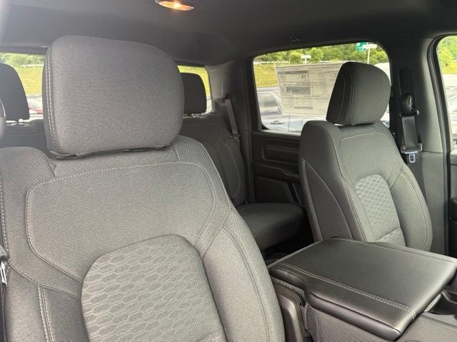 2026 RAM Ram 1500 RAM 1500 TRADESMAN CREW CAB 4X4 5'7' BOX