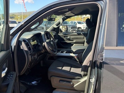 2027 RAM Ram 1500 RAM 1500 EXPRESS CREW CAB 4X4 5'7' BOX