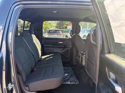 2027 RAM Ram 1500 RAM 1500 EXPRESS CREW CAB 4X4 5'7' BOX