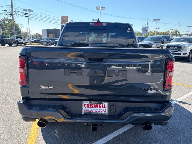 2027 RAM Ram 1500 RAM 1500 EXPRESS CREW CAB 4X4 5'7' BOX
