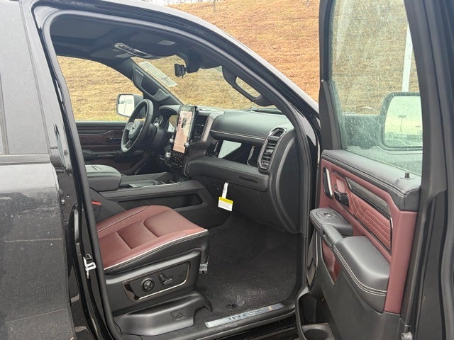 2026 RAM Ram 1500 RAM 1500 LIMITED CREW CAB 4X4 6'4' BOX