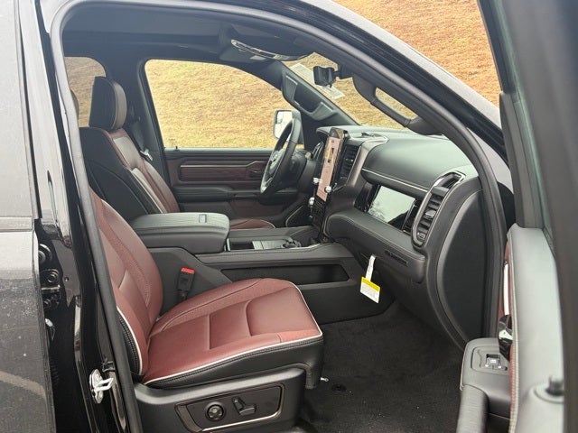 2026 RAM Ram 1500 RAM 1500 LIMITED CREW CAB 4X4 6'4' BOX