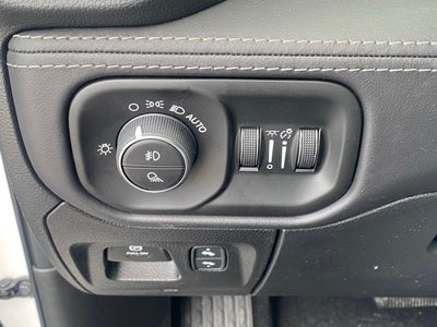 2026 RAM Ram 1500 RAM 1500 LIMITED CREW CAB 4X4 6'4' BOX