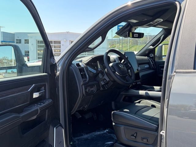 2026 RAM Ram 3500 RAM 3500 LARAMIE CREW CAB 4X4 6'4' BOX