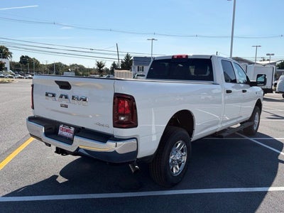 2027 RAM Ram 3500 RAM 3500 TRADESMAN CREW CAB 4X4 8' BOX