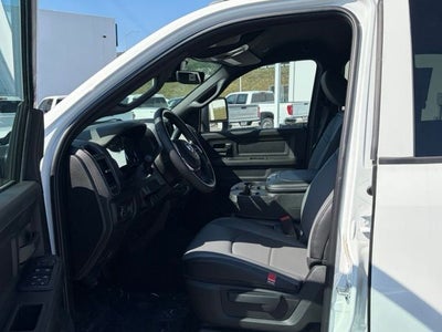2027 RAM Ram 3500 RAM 3500 TRADESMAN CREW CAB 4X4 8' BOX