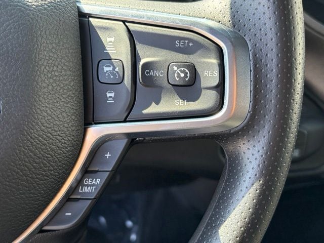 2027 RAM Ram 3500 RAM 3500 TRADESMAN CREW CAB 4X4 8' BOX