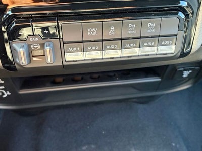2027 RAM Ram 3500 RAM 3500 TRADESMAN CREW CAB 4X4 8' BOX